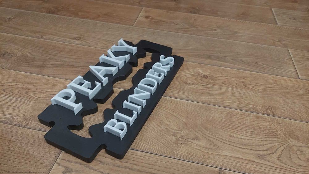 Надписи, слова логотипы буквы вывеска, указатель с пенополистирола