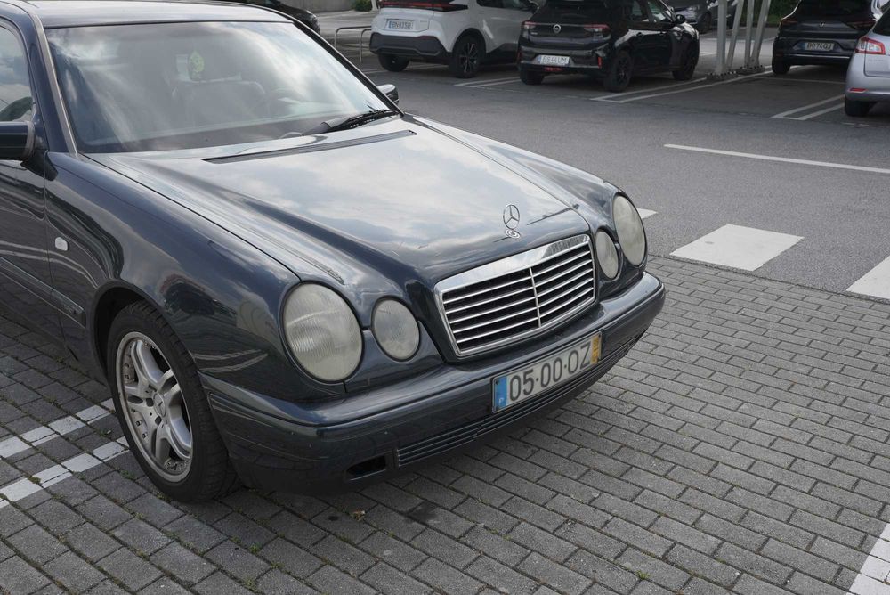 Mercedes E220 CDI Automático 1999