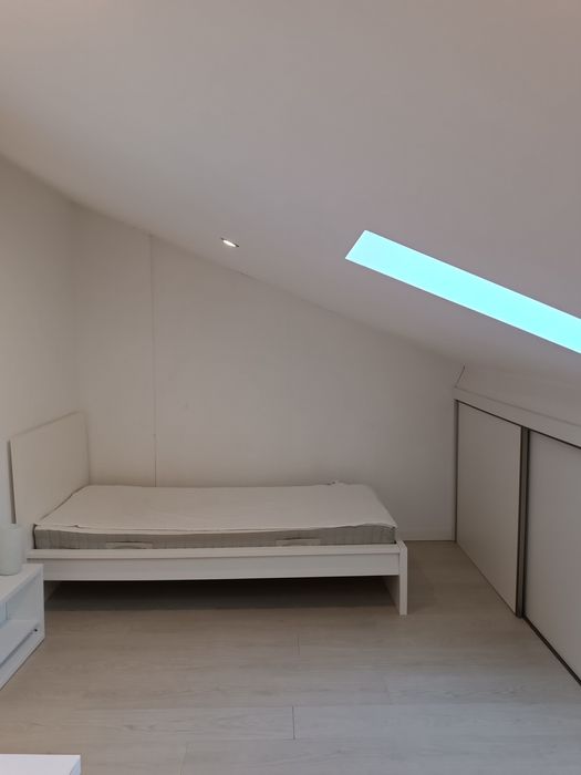 Quarto para estudantes no monte de Caparica