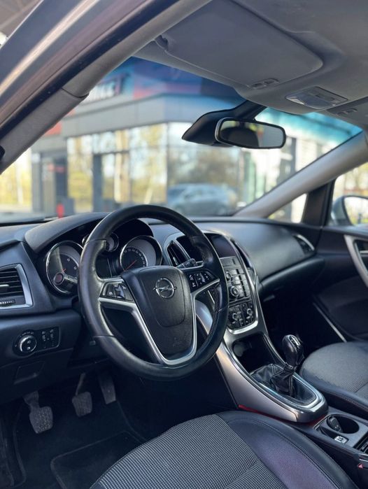 Opel Astra J Sports Tourer 1.7 CDTI