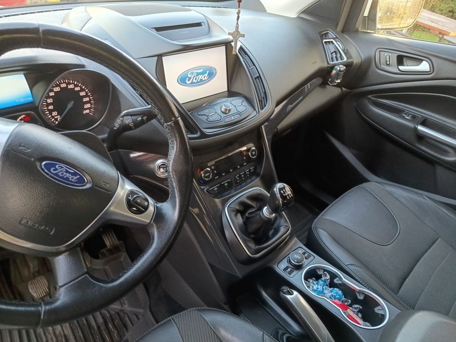 Auto na sprzedaz Ford kuga