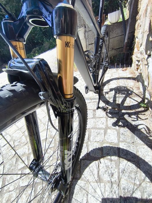 Btt Cube carbono