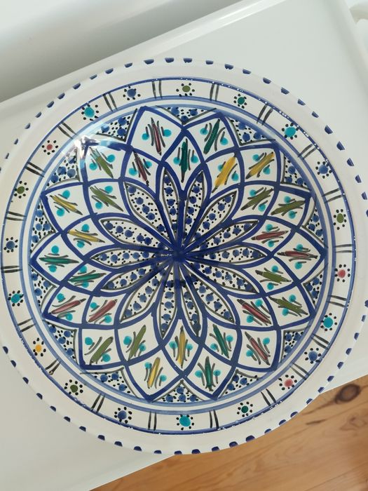Prato/Saladeira Tebsi em cerâmica artesanal (coleção Bakir)