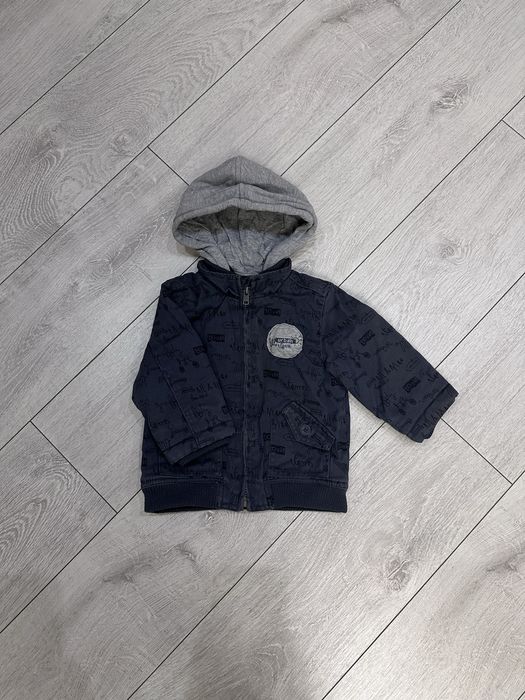 Демісезонна куртка на 18 м