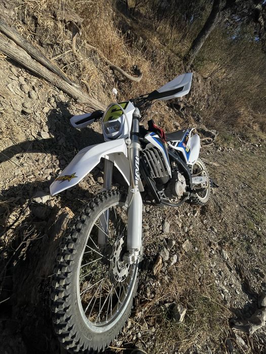 Malcor xzf 250 cc 4t