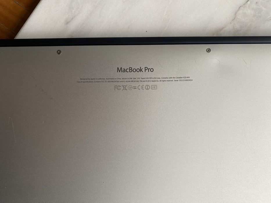 MacBook Pro Retina 15” (Mid 2012) – Core i7 / 256GB SSD
