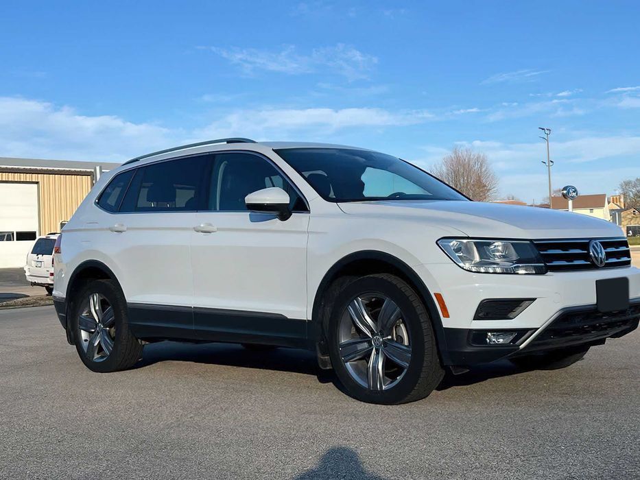 Volkswagen Tiguan      2020