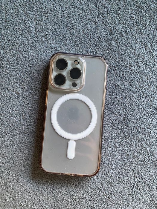 iPhone 15 pro Titanium natural