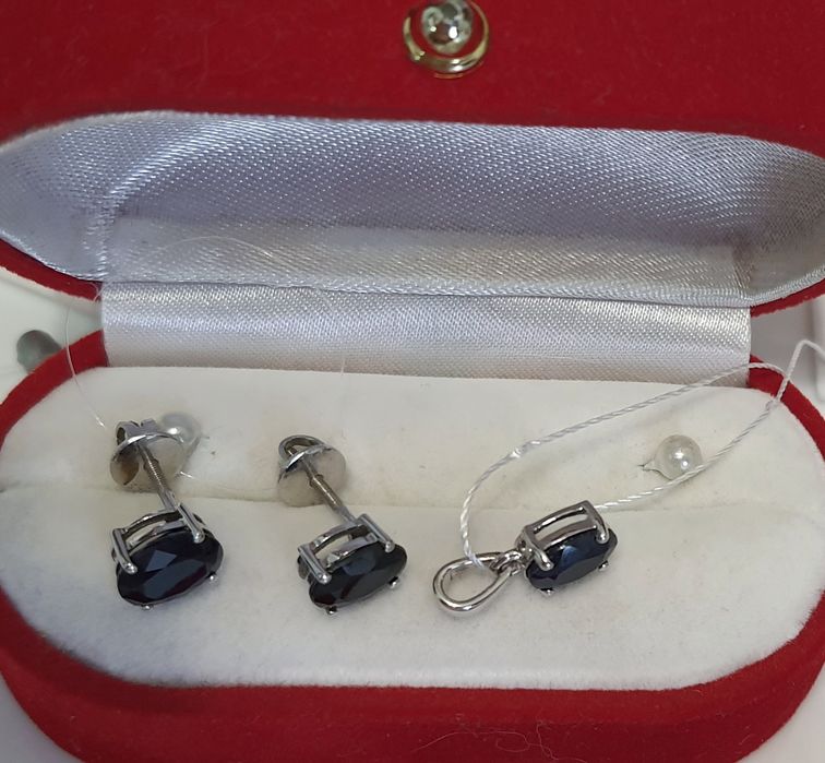 Срібна підвіска з аметистом