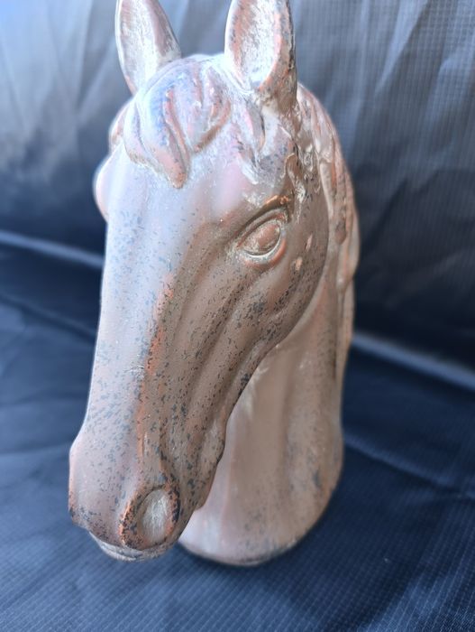 Ceramiczna figurka głowa konia