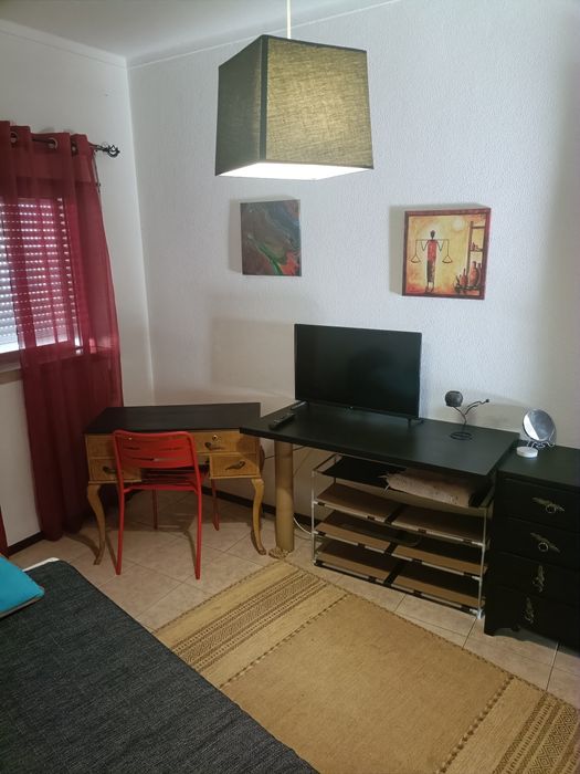 Quarto em Leiria, ambiente muito calmo e sossegado
