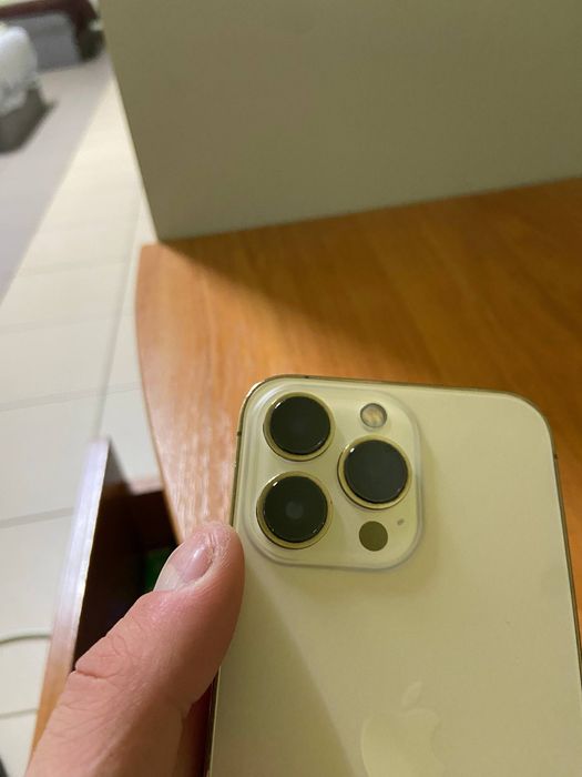 iPhone 13 pro w dobrym stanie