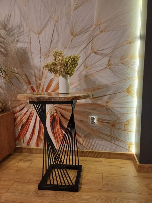 Stolik spiralny z Blatem z Orzecha