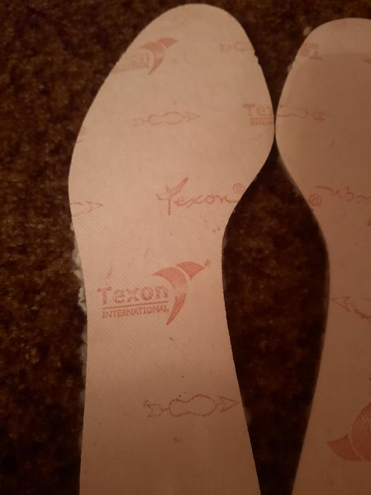 Устілки "Viko", нові, 24.5см.!