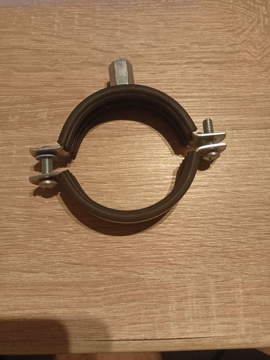 Obejma do rur z gumą 60-64 Sikla