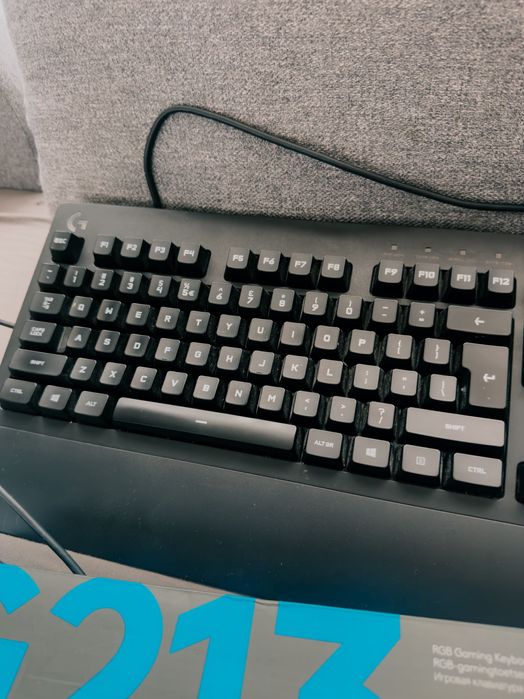 Klawiatura Logitech G213