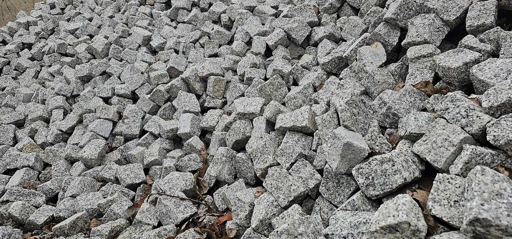 Kostka Granitowa Grys Granitowy Palisada Kora Kamienna Granit opornik