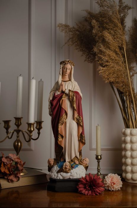 Figura Matki Bożej Niepokalanej