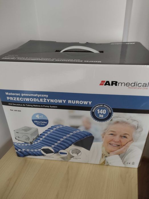 Materac przeciwodleżynowy rurowy