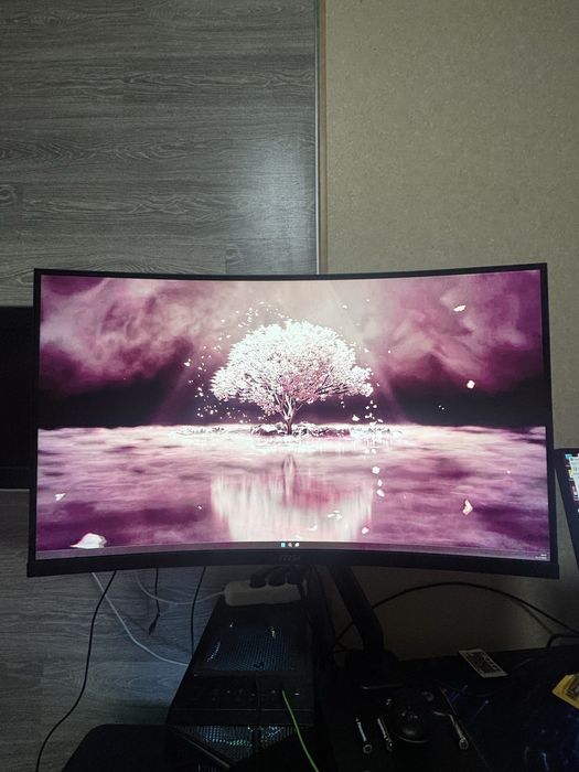 Msi мonitor 31,5 4k ultra