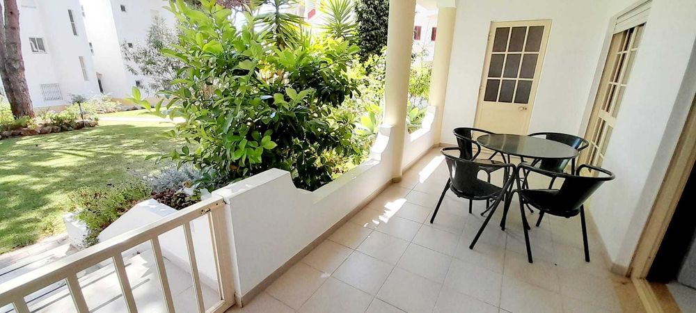 T2 Vilamoura - Excelente. Até 6 pessoas, zona privilegiada, WIFI. Jardim e piscina. Desde 550€/semana