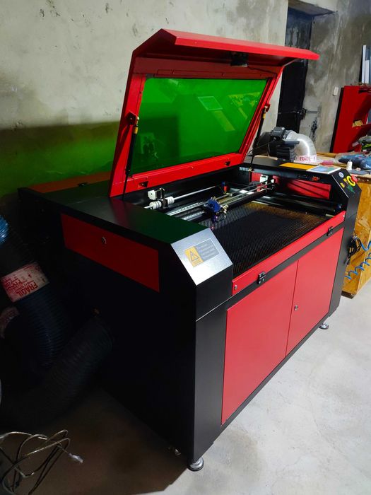 Máquinas de Corte e Gravação a Laser CO2 - 80W/70x50cm e 100W/90x60cm