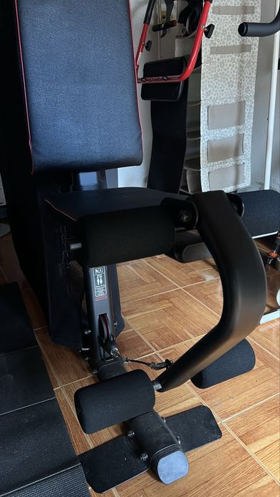 Máquina de Ginásio Decathlon HG Compact