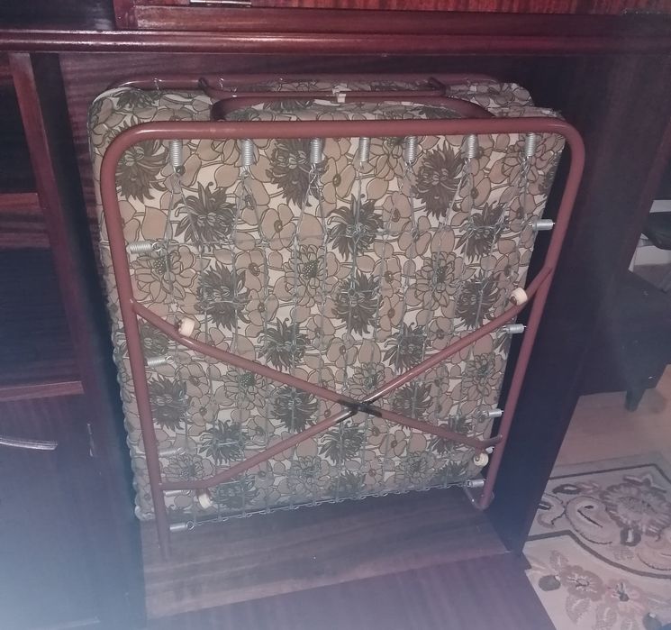 Móvel quarto ou sala com cama embutida