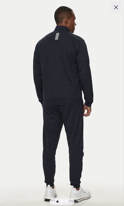 Чоловічий костюм Emporio Armani