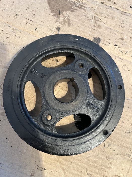 Шків коленвала демпферний 7 потічків Toyota Rav 4 2.2td d-cat 2006-2013 134080R030 273979