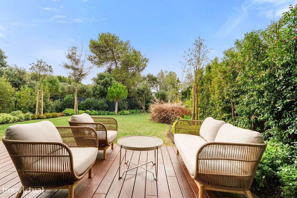 Moradia T3 com piscina, Areia, Cascais
