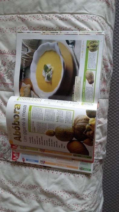 Livro de culinária Mulher Moderna encadernado