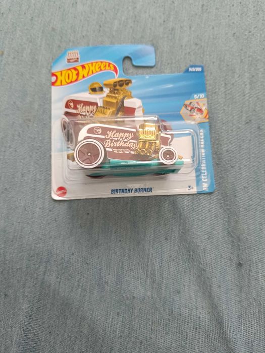 Sprzedam samochody hot wheels
