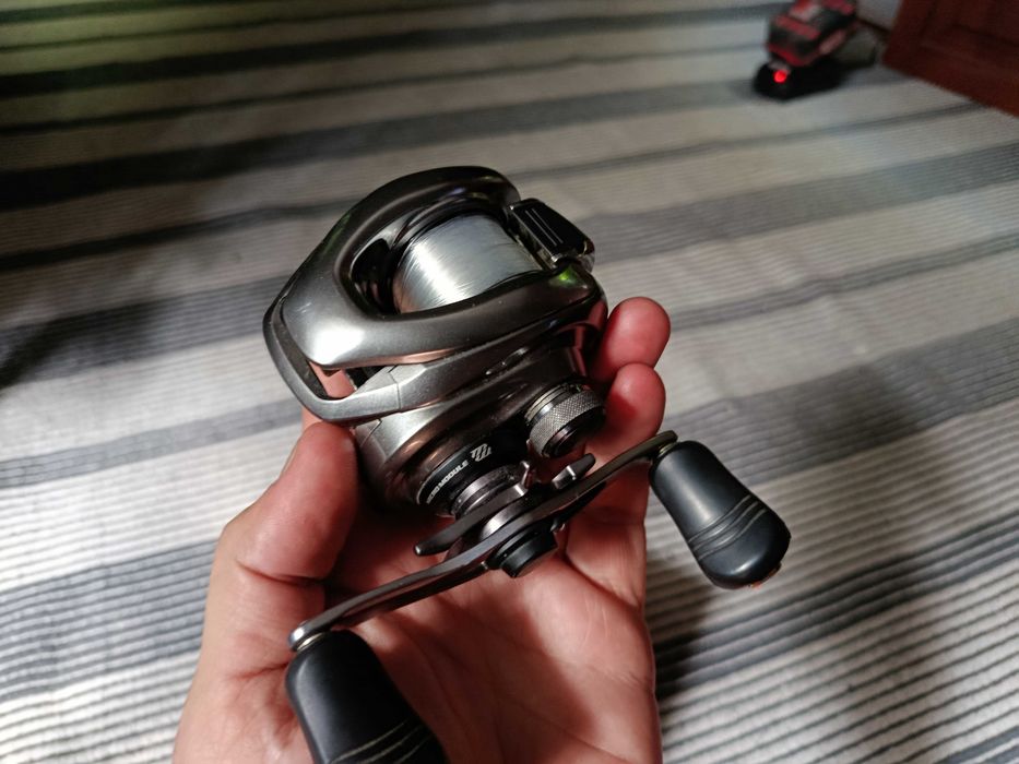 Carreto Casting Shimano Metanium DC 101HG
