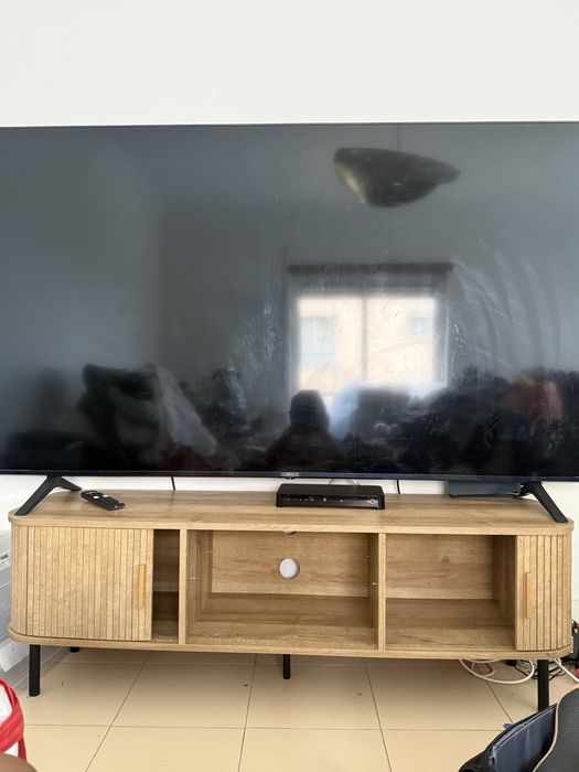 Movel para TV com arrumação