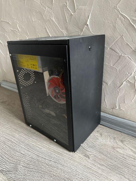 Компактний і потужний компьютер