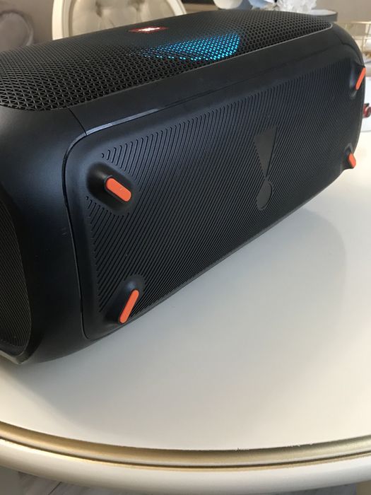 JBL PartyBox - On-The-Go, хороший стан
