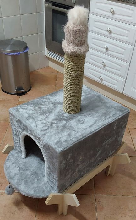 ARRANHADOR PARA GATOS RESISTENTE E  NOVO.  Casa Quarto Varanda Terraço Sala.