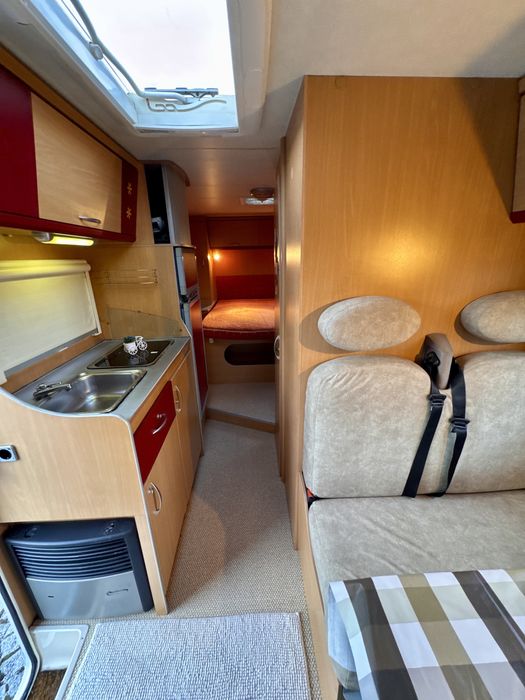 Autocaravana Perfilada Moovéo com Cama Central
