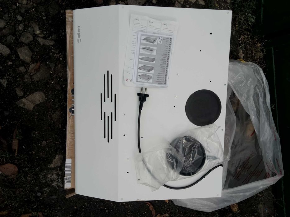 Вытяжка кухонная Borgio Турция. Новая.