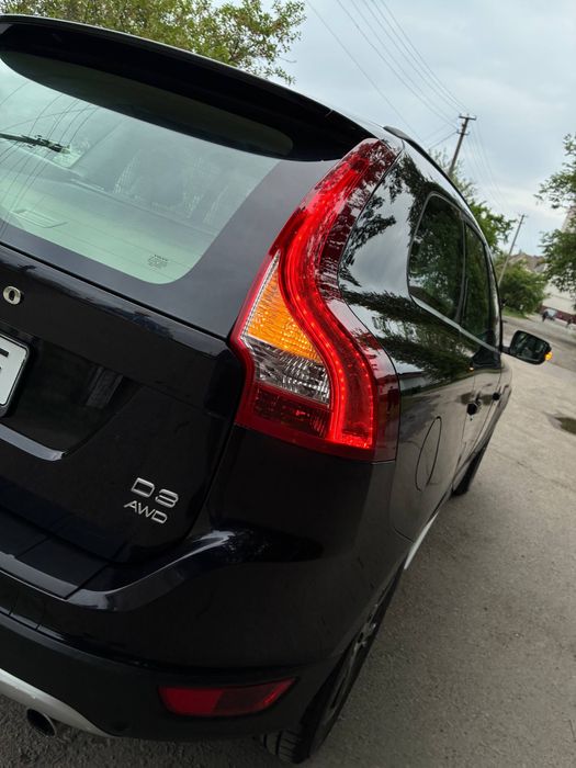 Продам Volvo XC60 2.4 дизель автомат 4wd
