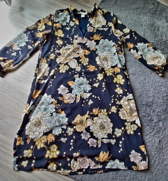 Piekns sukienka w kwiaty r.36 H&M