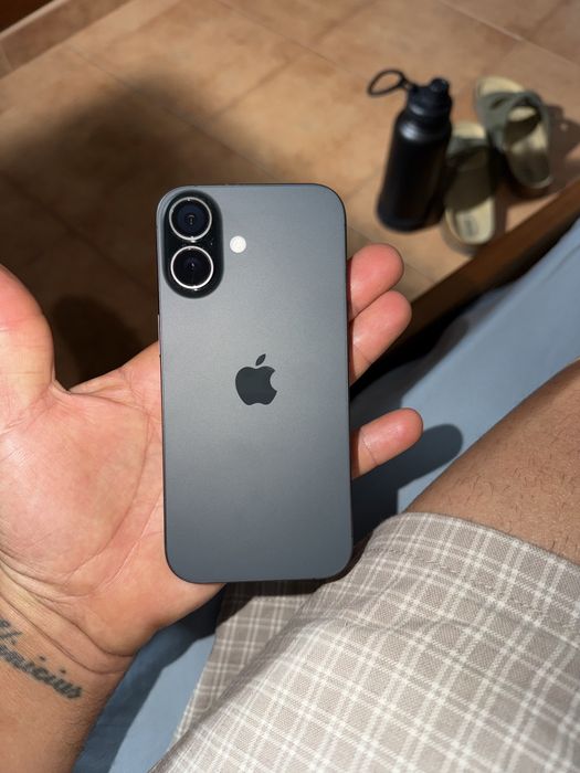iPhone 17 265GB.