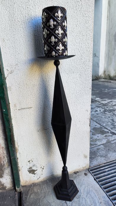 Castiçal Preto em Ferro