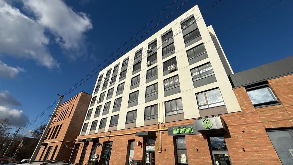 Продаж паркінга 18,3 м² (з коміркою 6 м²) ЖК Навроцького, 33