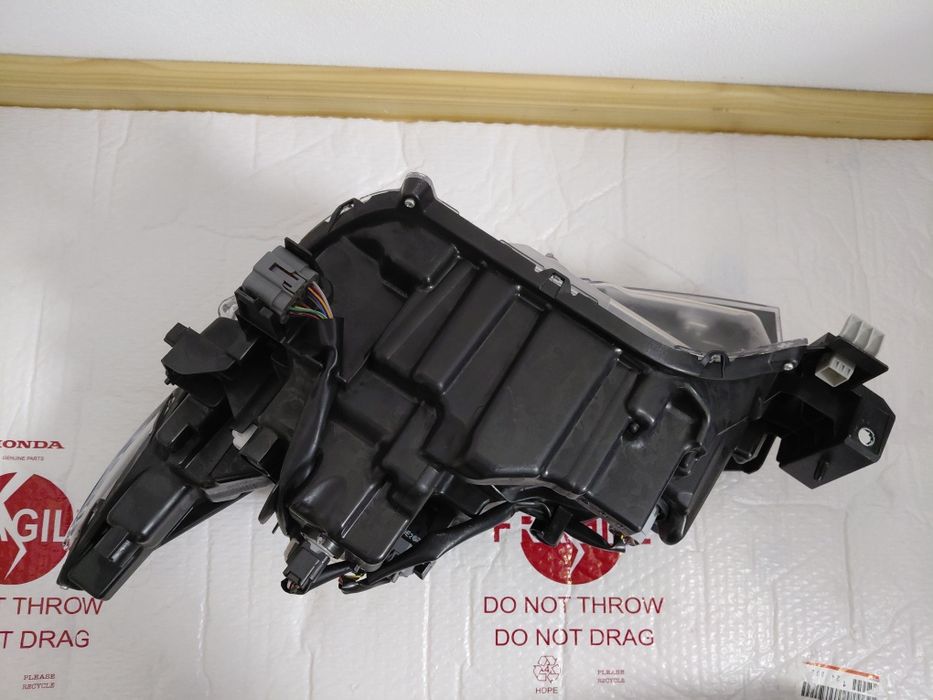 Фара Мазда сх5 права оригінал 22-25р usa