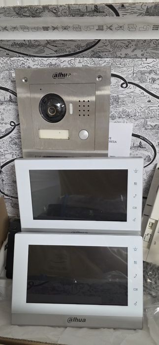 Videofon Dahua 2x monitory,  czytnik linii papilarnych