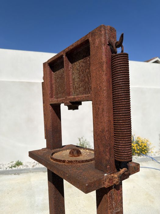 Prensa com retificação