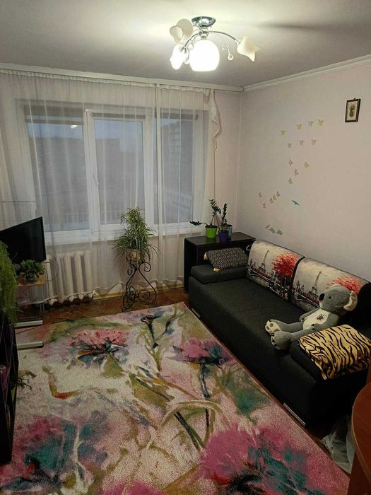 Оренда ізольованої кімнати вул Наукова - Пулюя