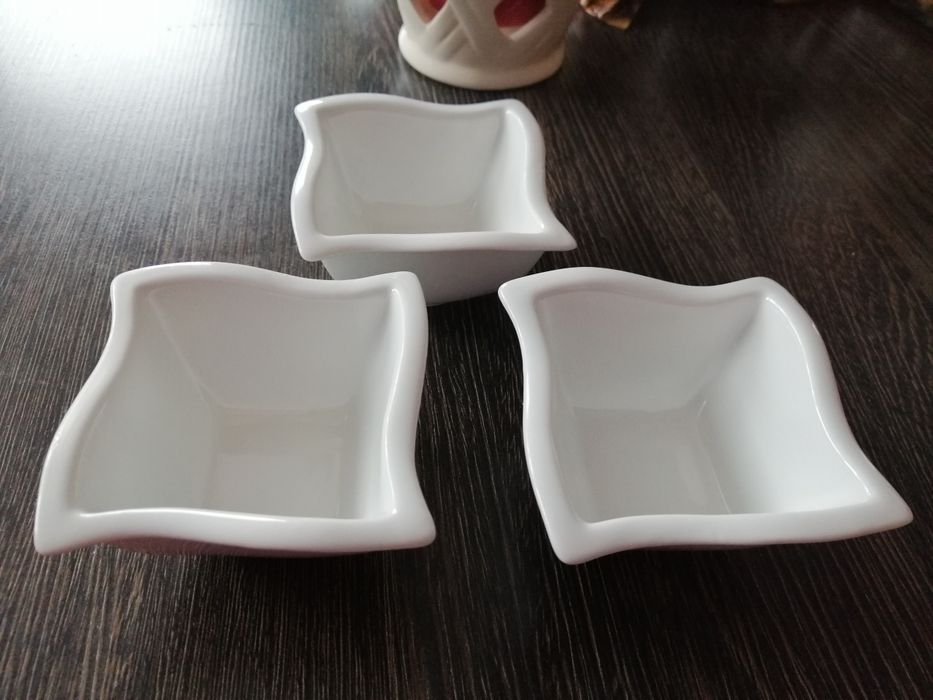 Miseczka na sos 8x8x4 cm 3 miseczki dipówki dipówka